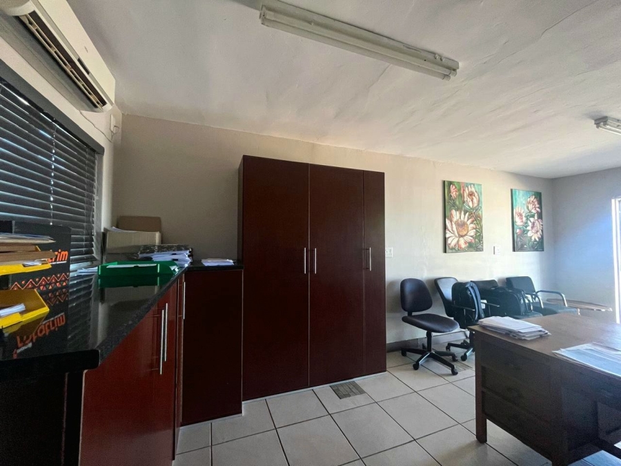 5 Bedroom Property for Sale in Blydeville Northern Cape